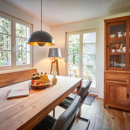 Semesterbostad Asten-lodge